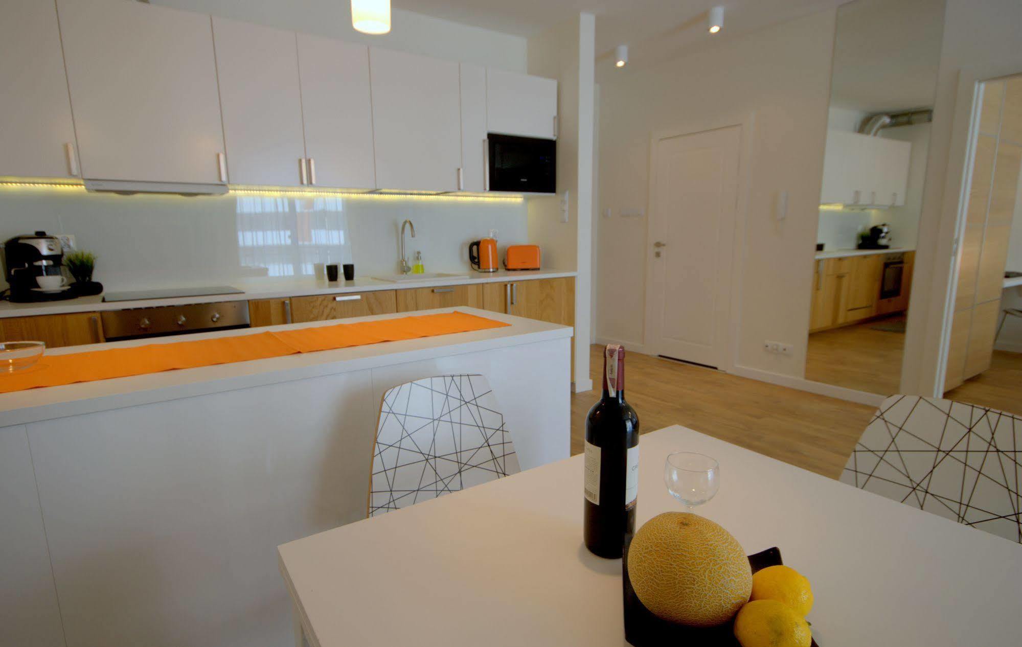 Irs Royal Apartments Apartamenty Irs Trzy Zagle กดัญสก์ ภายนอก รูปภาพ