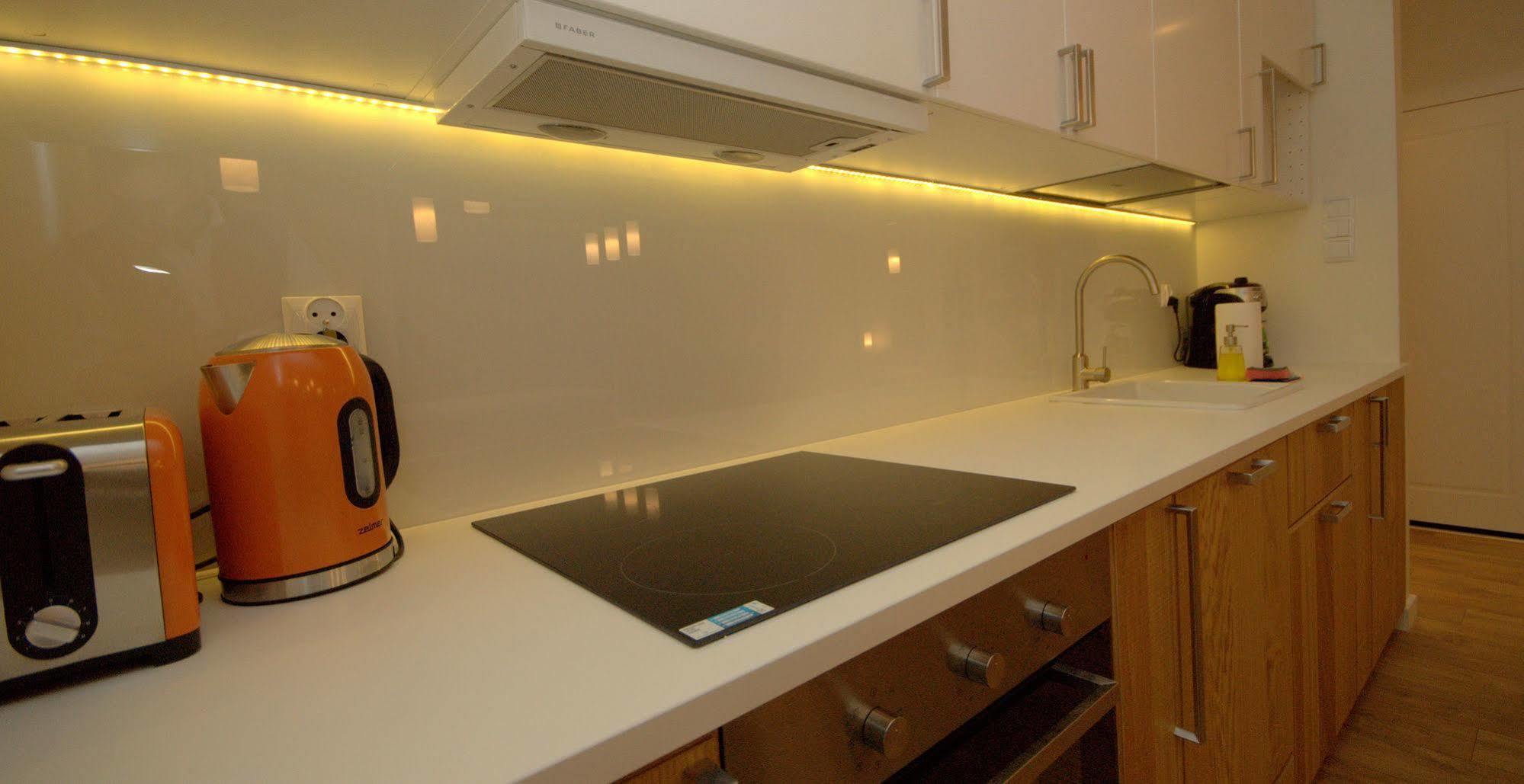 Irs Royal Apartments Apartamenty Irs Trzy Zagle กดัญสก์ ภายนอก รูปภาพ